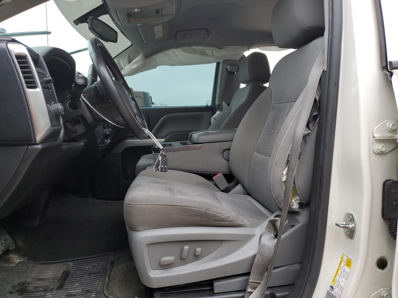 2014 Chevrolet Silverado - Image 7