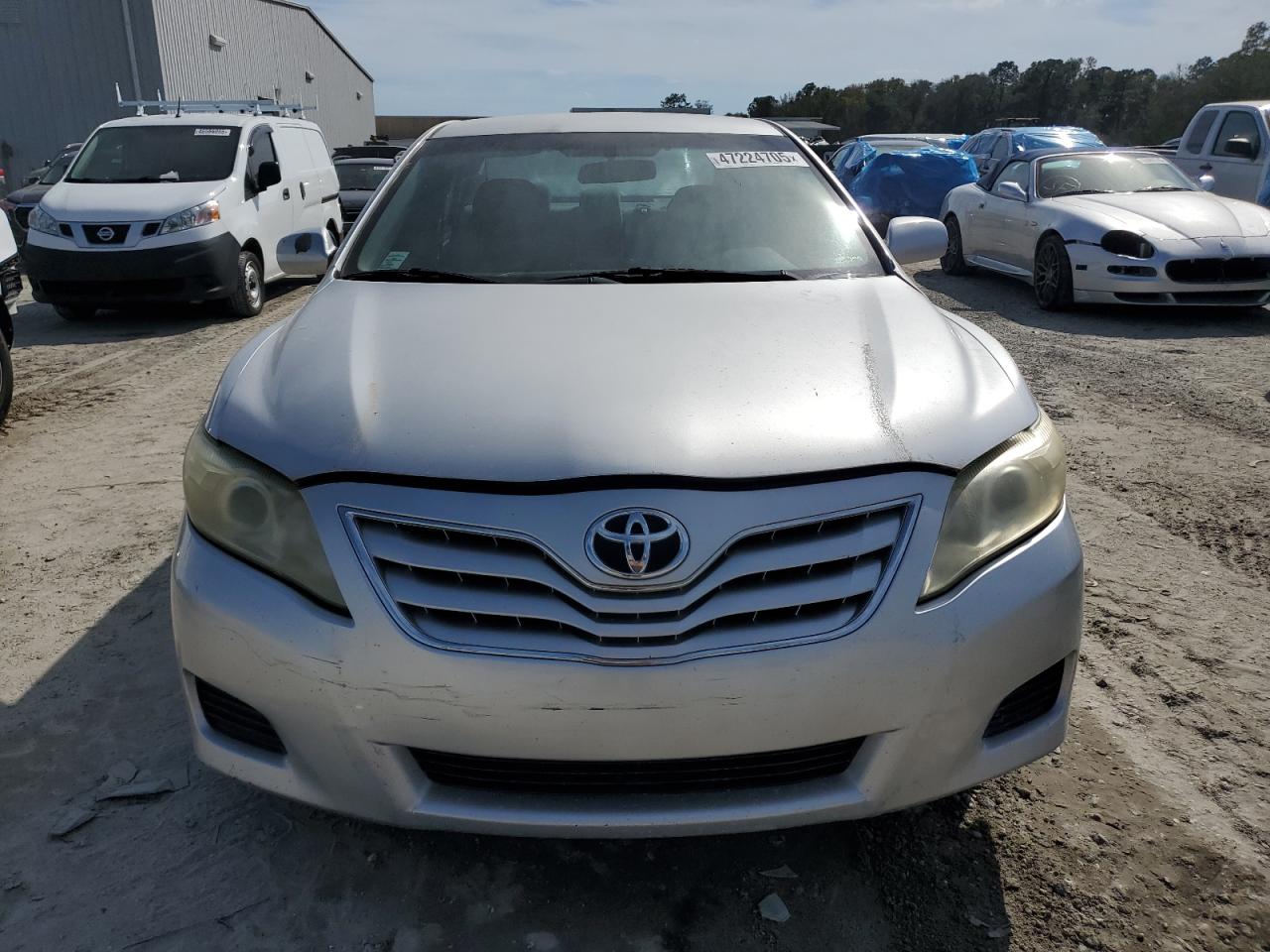 2011 Toyota Camry - Image 5