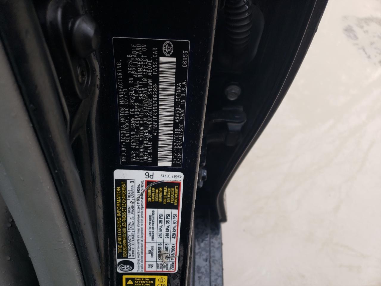 2013 Toyota Camry - Image 12