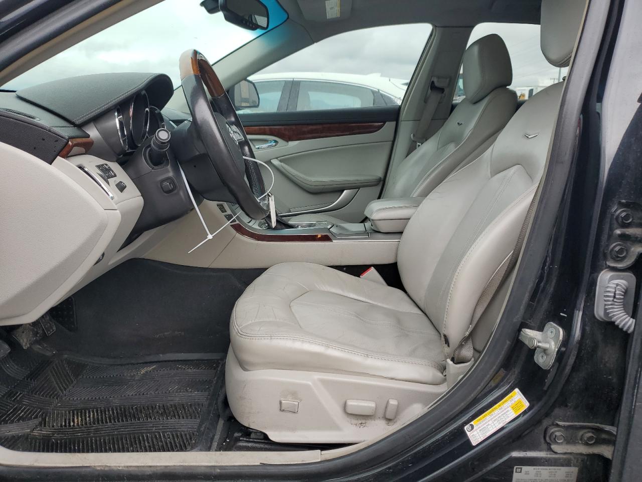 2009 Cadillac CTS - Image 7