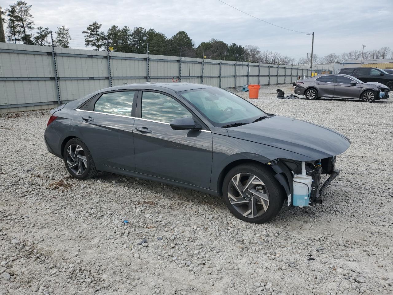 2024 Hyundai Elantra - Image 4