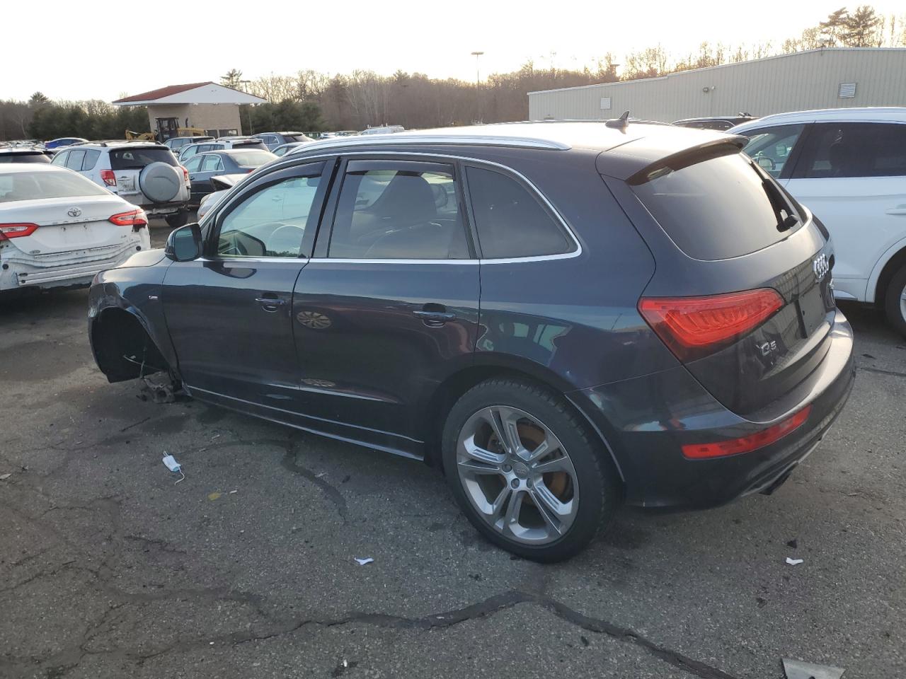 2013 Audi Q5 - Image 2