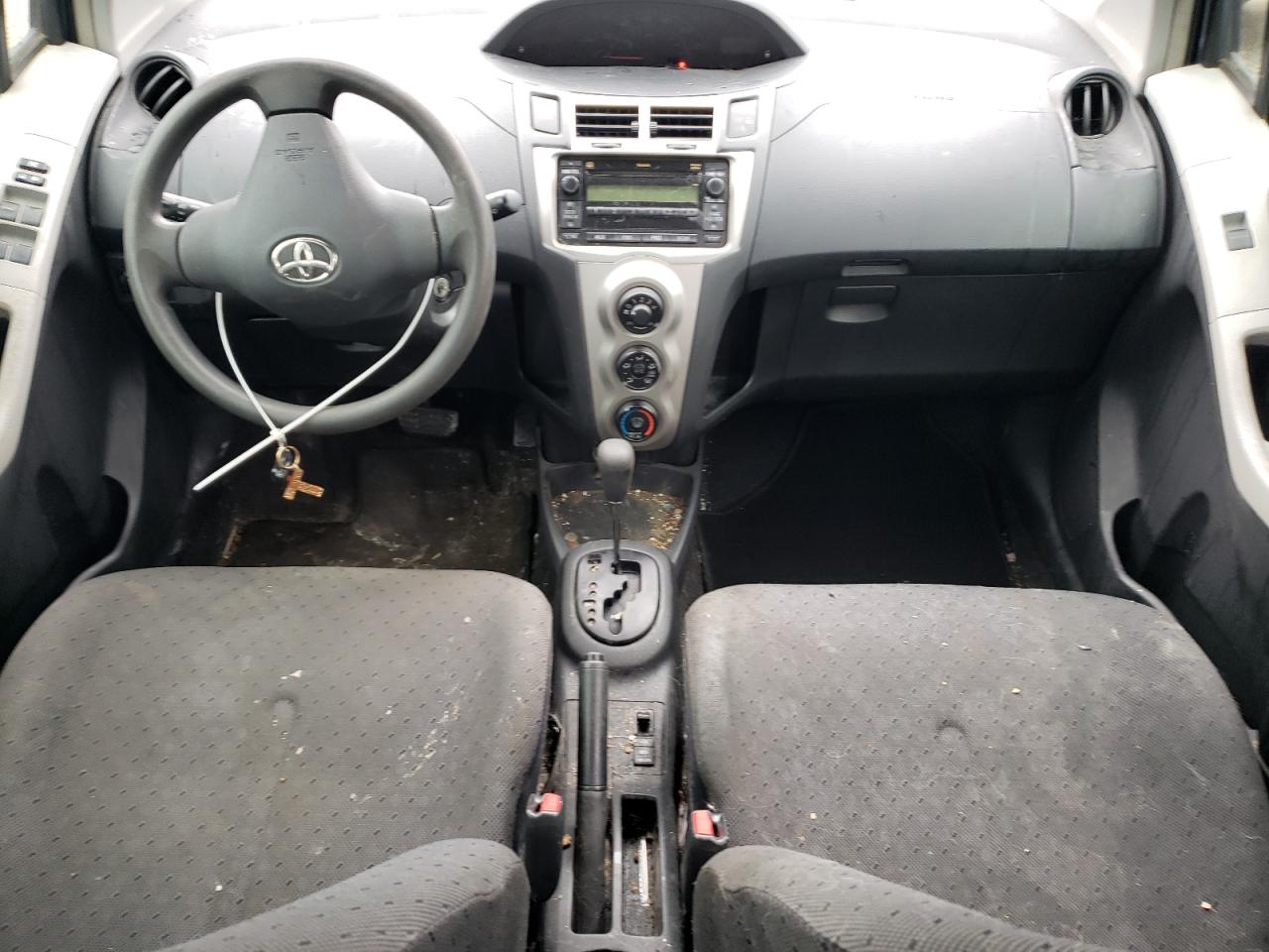 2010 Toyota Yaris - Image 8