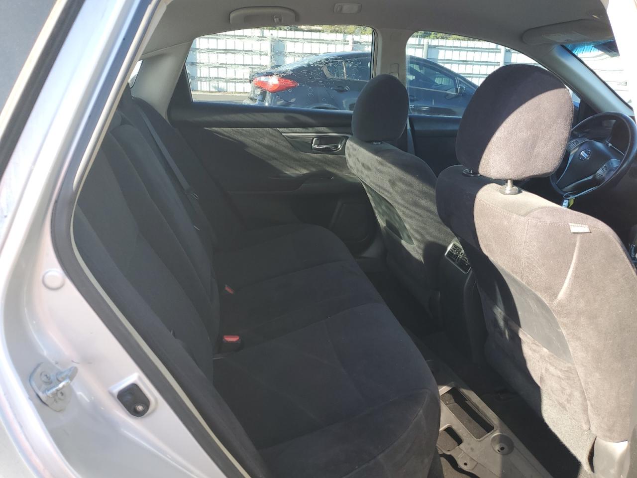 2013 Nissan Altima - Image 10