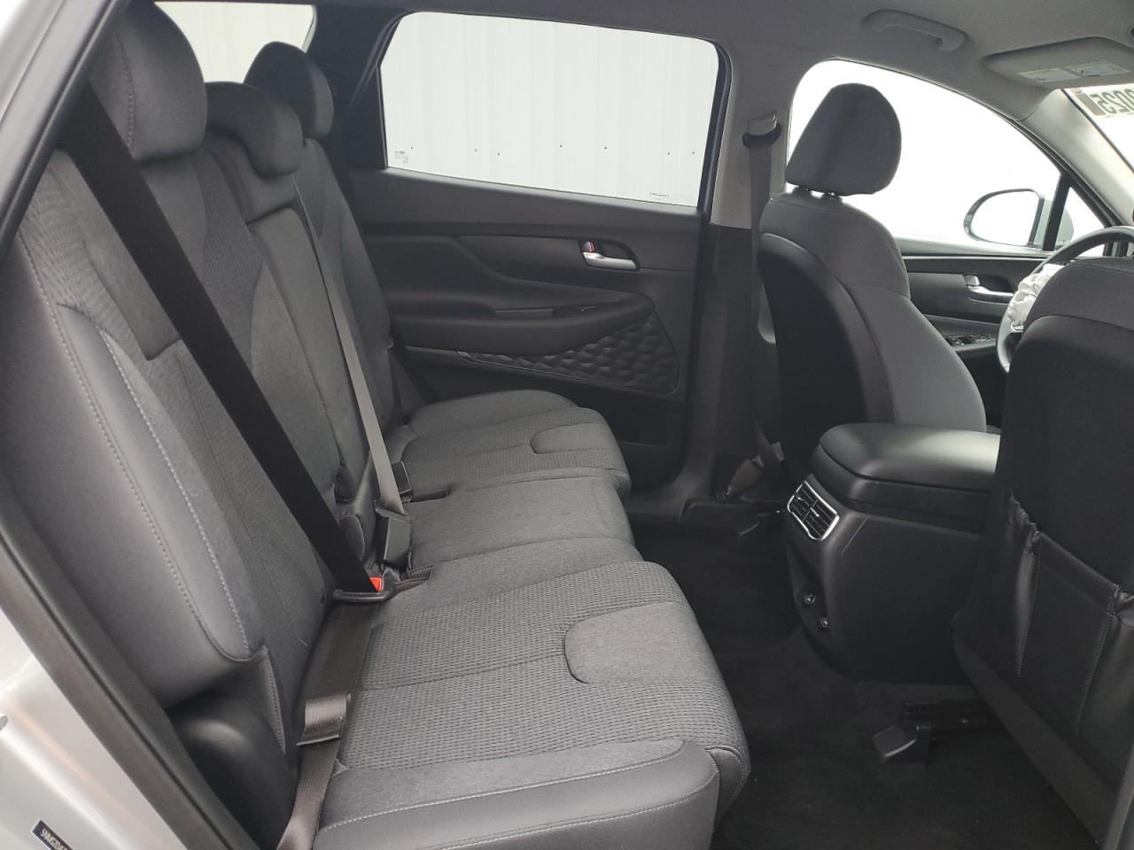 2023 Hyundai Santa Fe - Image 11