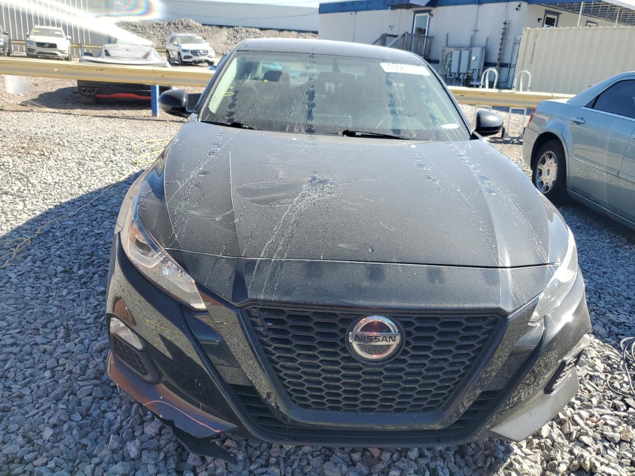 2020 Nissan Altima - Image 5