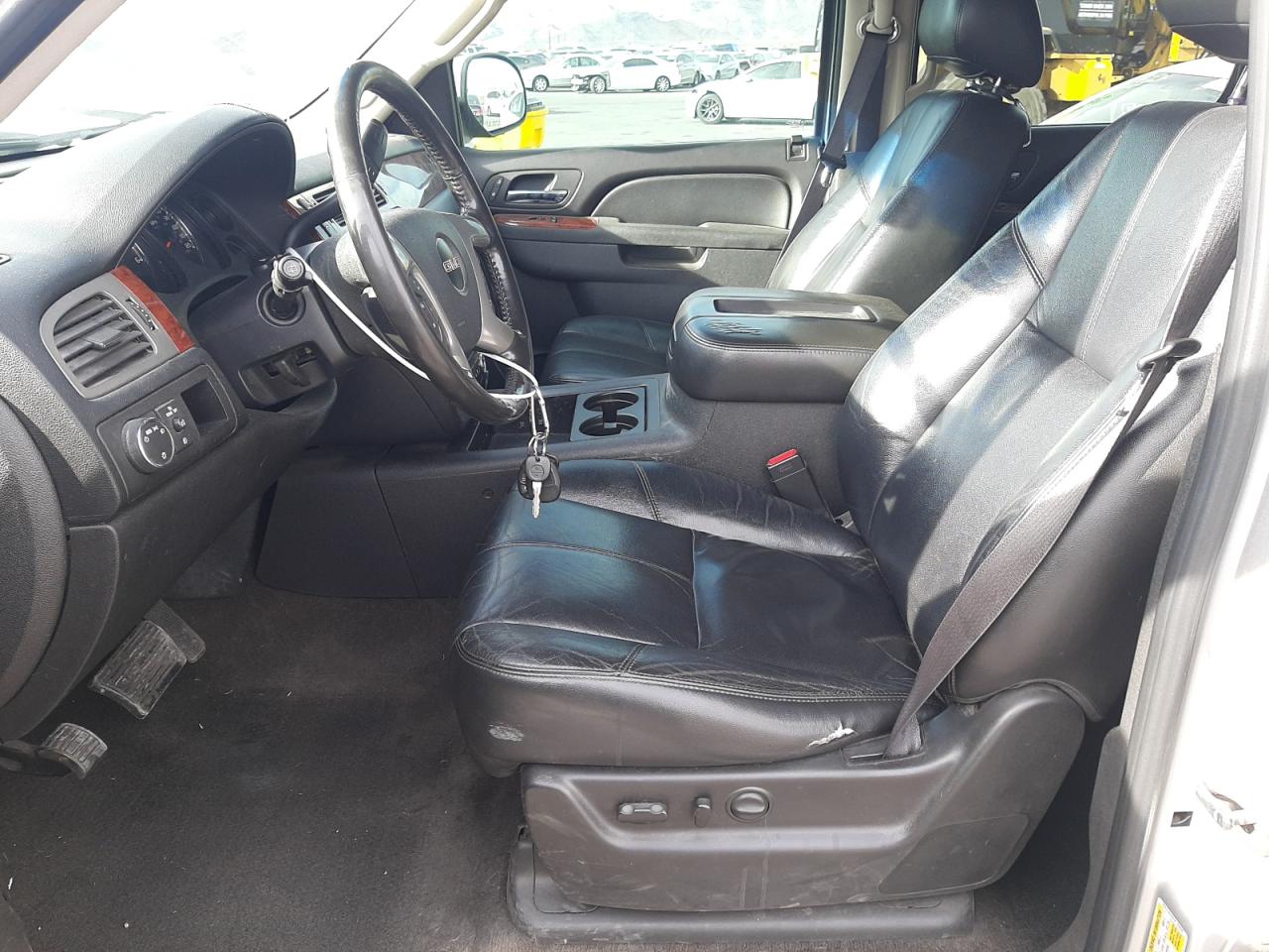 2012 GMC Yukon - Image 7