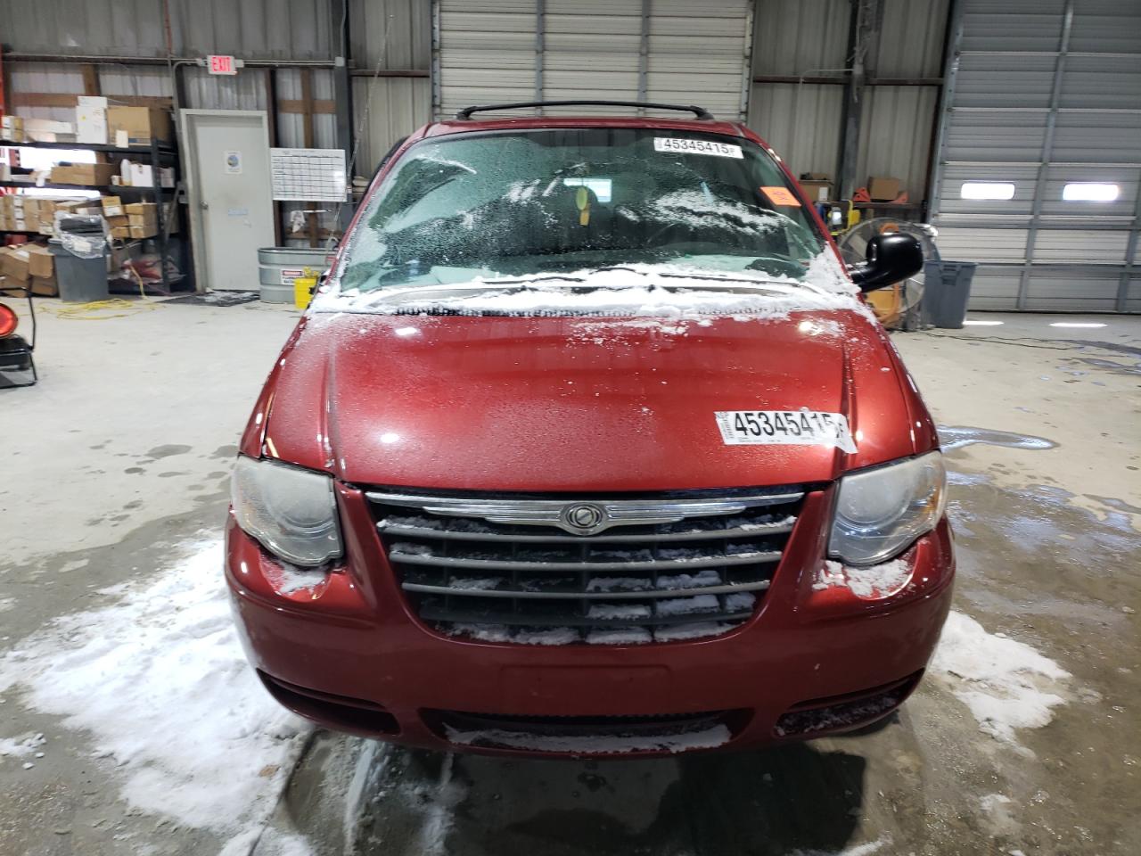 2006 Chrysler Town & Country - Image 5