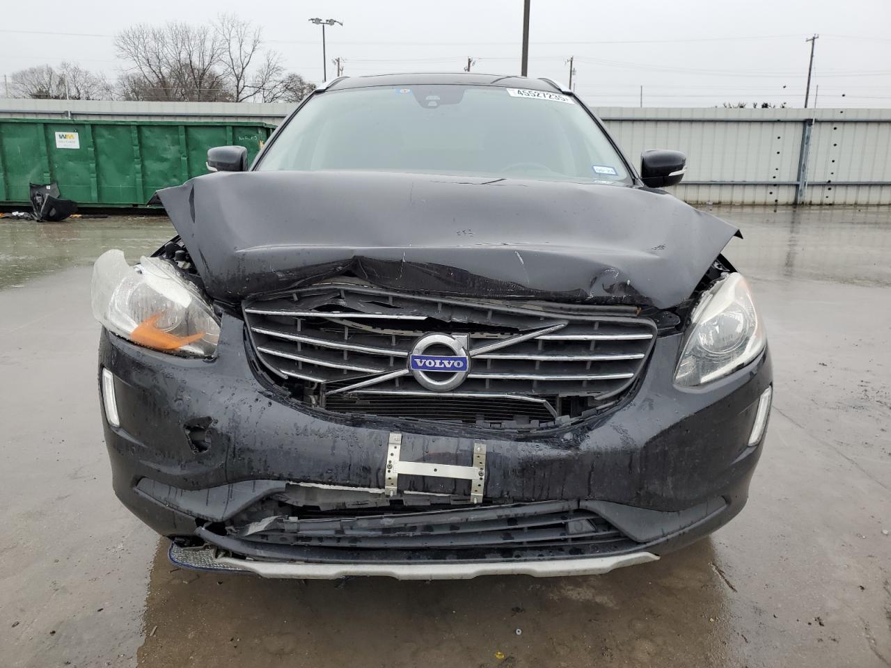 2016 Volvo XC60 - Image 5