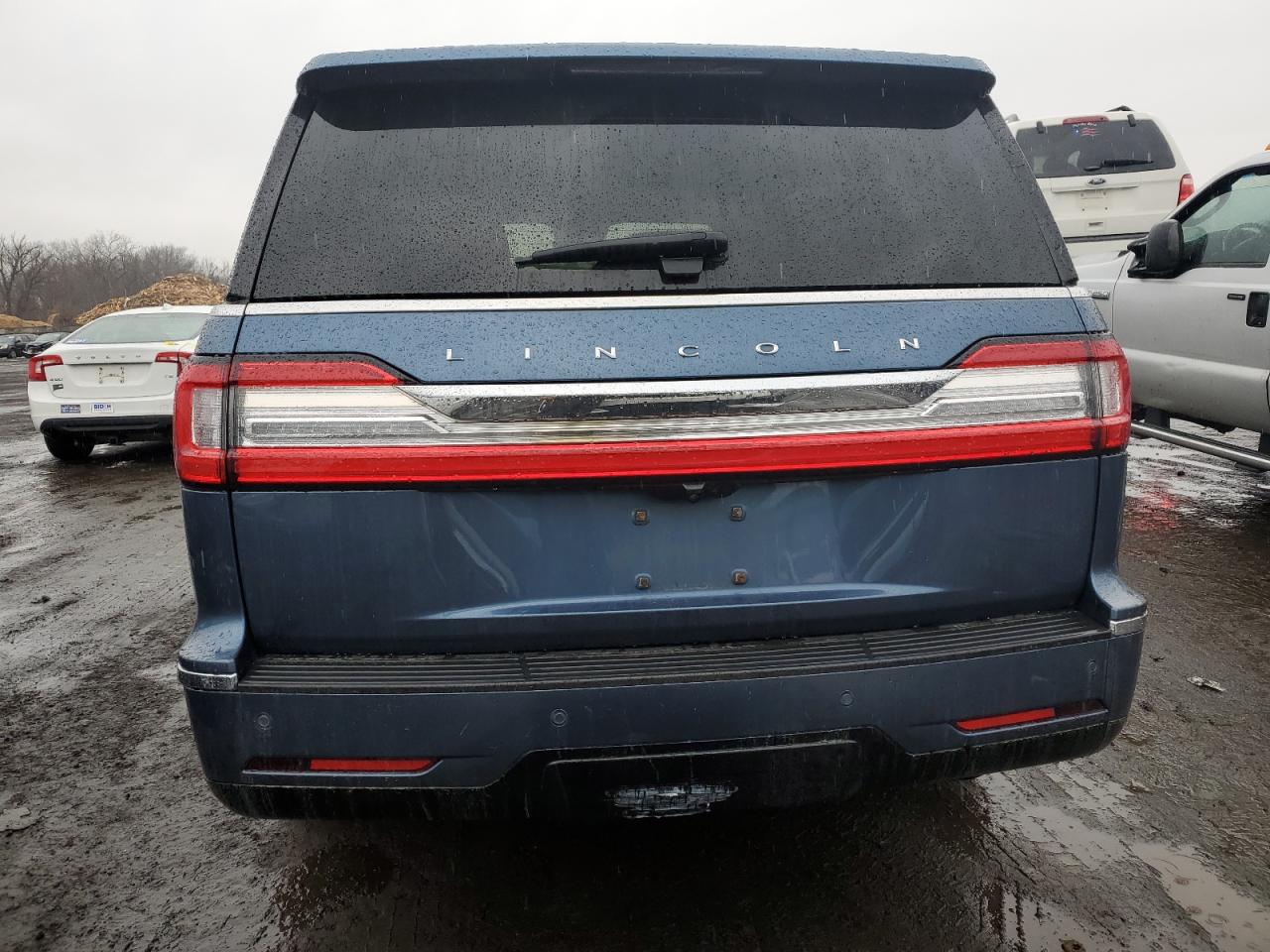 2019 Lincoln Navigator - Image 6