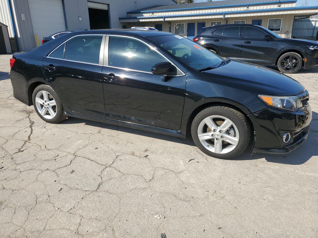 2012 Toyota Camry - Image 4