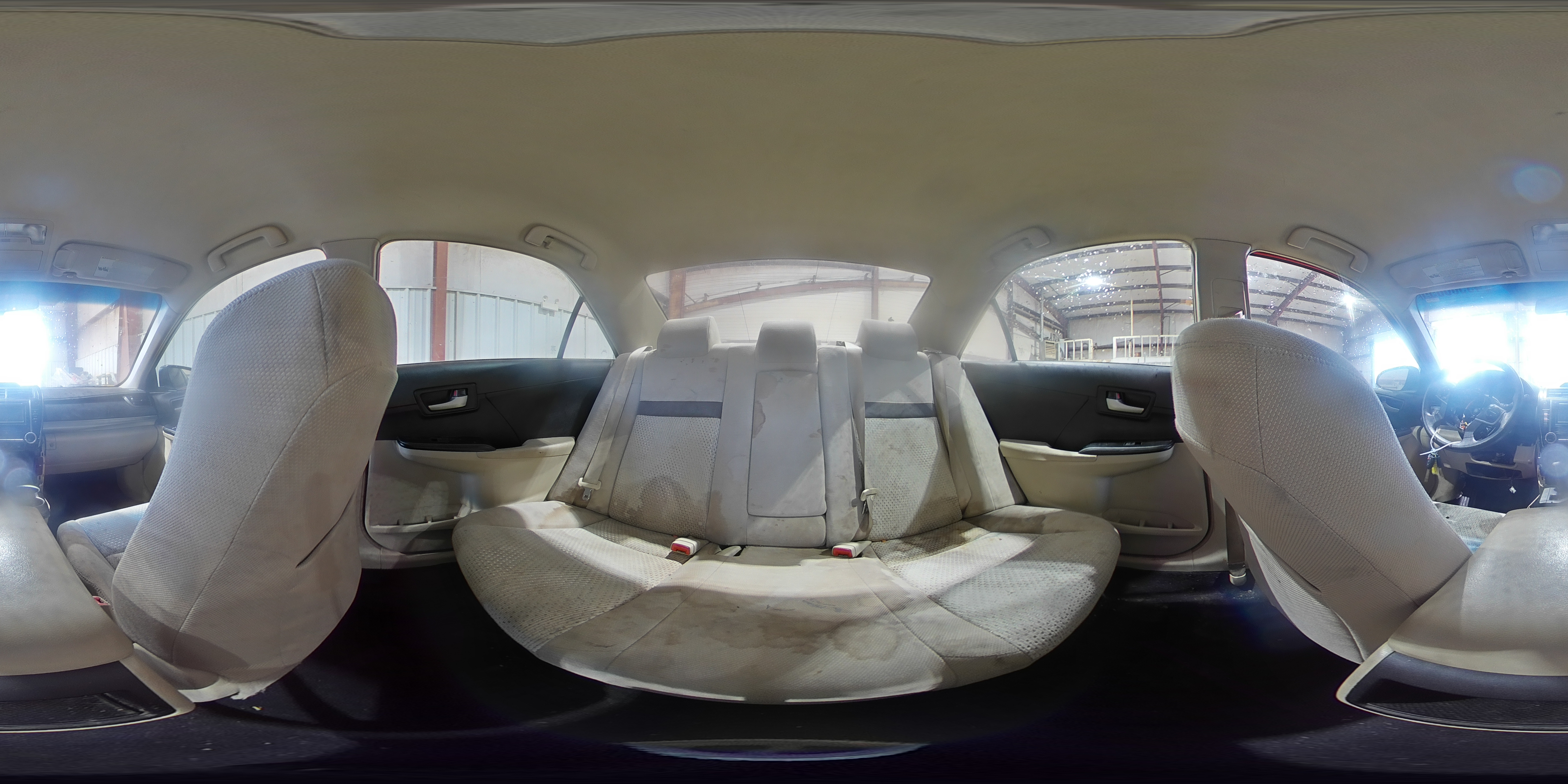 2013 Toyota Camry - Image 12