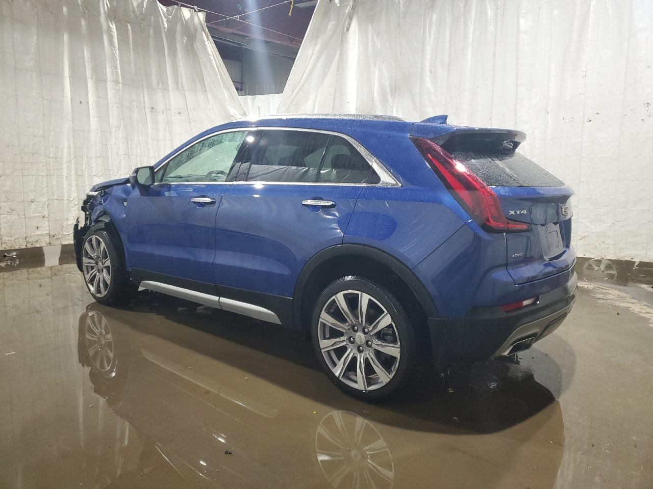 2021 Cadillac XT4 - Image 2