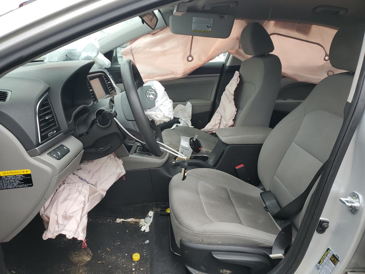 2018 Hyundai Elantra - Image 7
