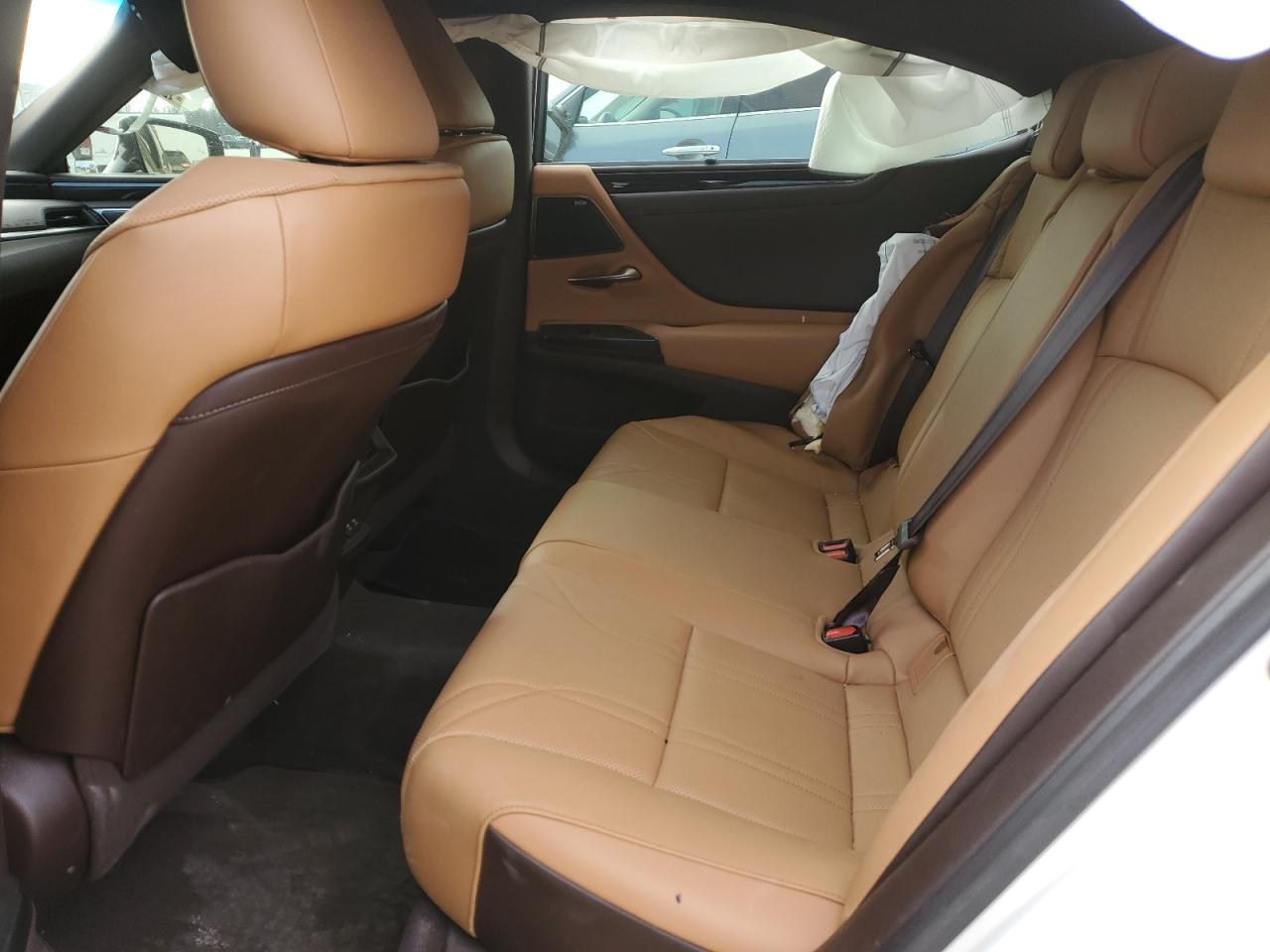 2020 Lexus ES - Image 10