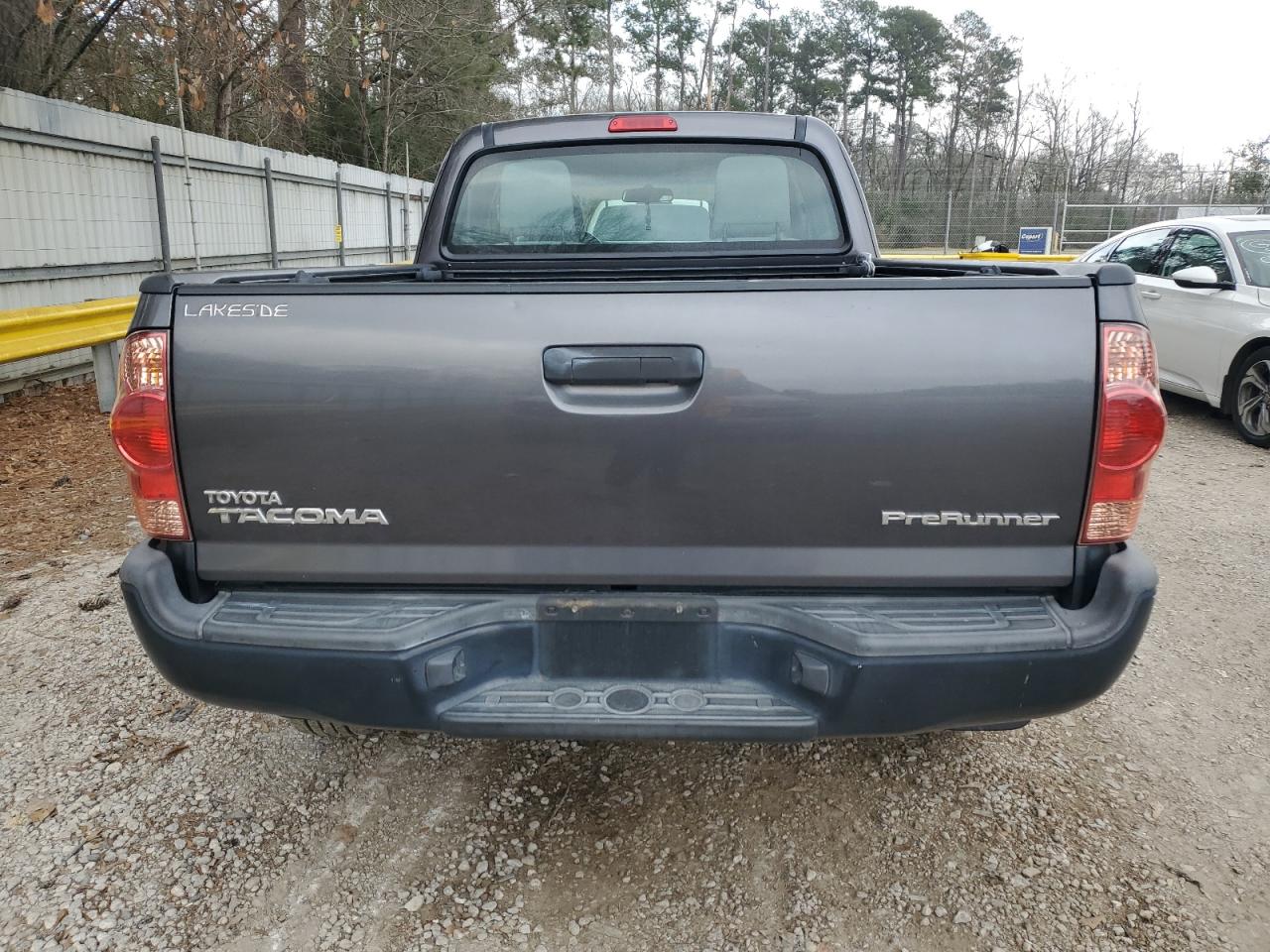 2015 Toyota Tacoma - Image 6
