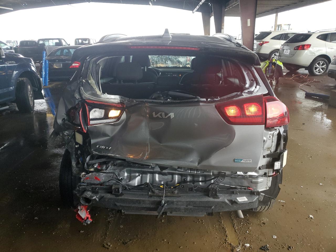 2022 Kia Niro - Image 6
