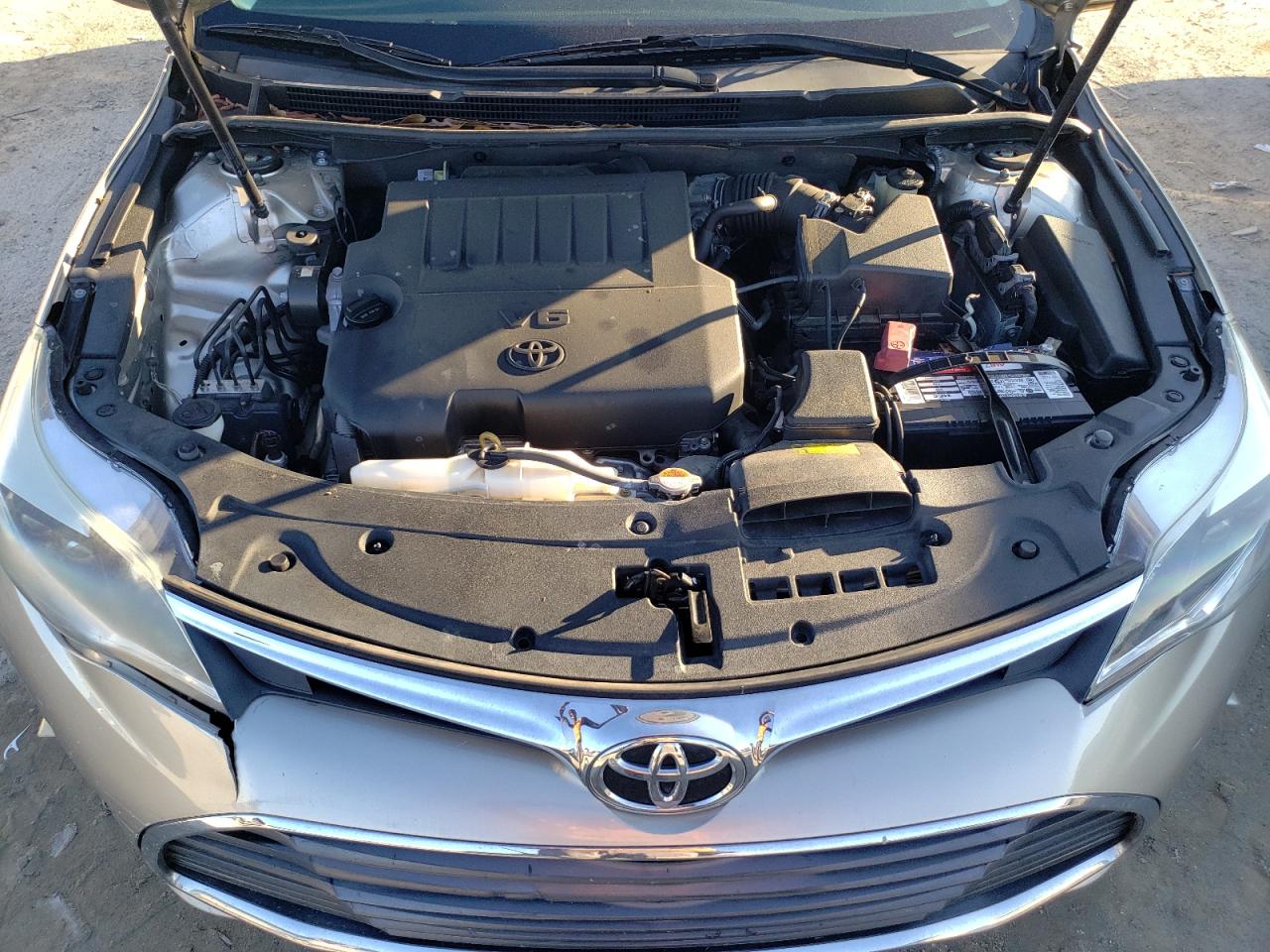 2016 Toyota Avalon - Image 11