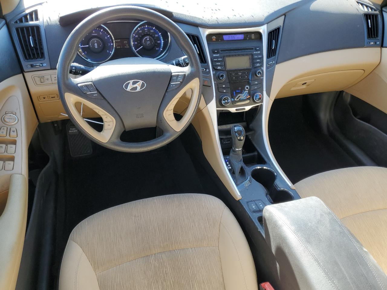2013 Hyundai Sonata - Image 8