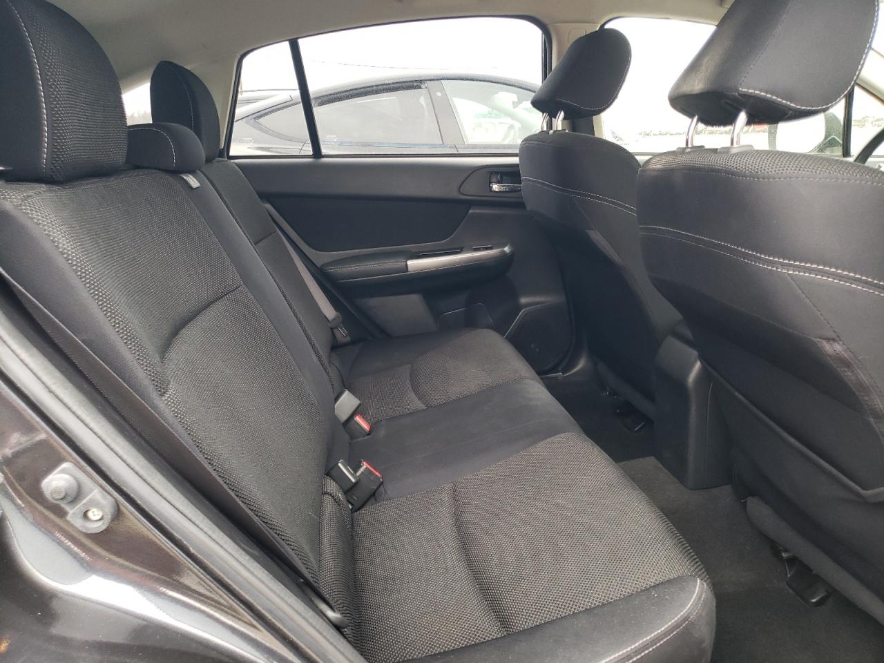 2015 Subaru XV - Image 10