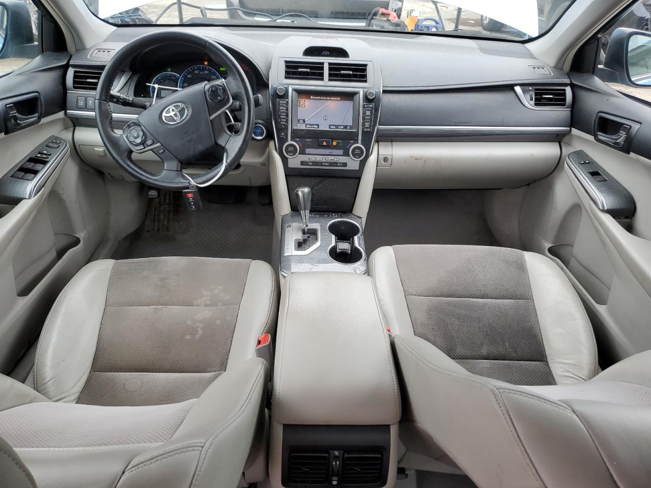2013 Toyota Camry - Image 8