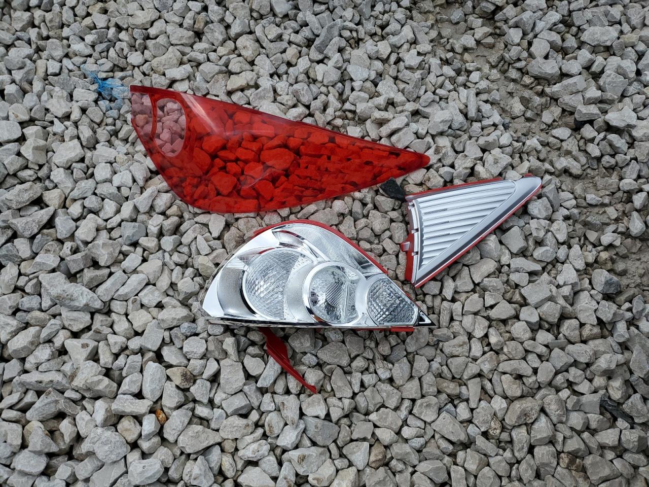 2010 Nissan Versa - Image 12