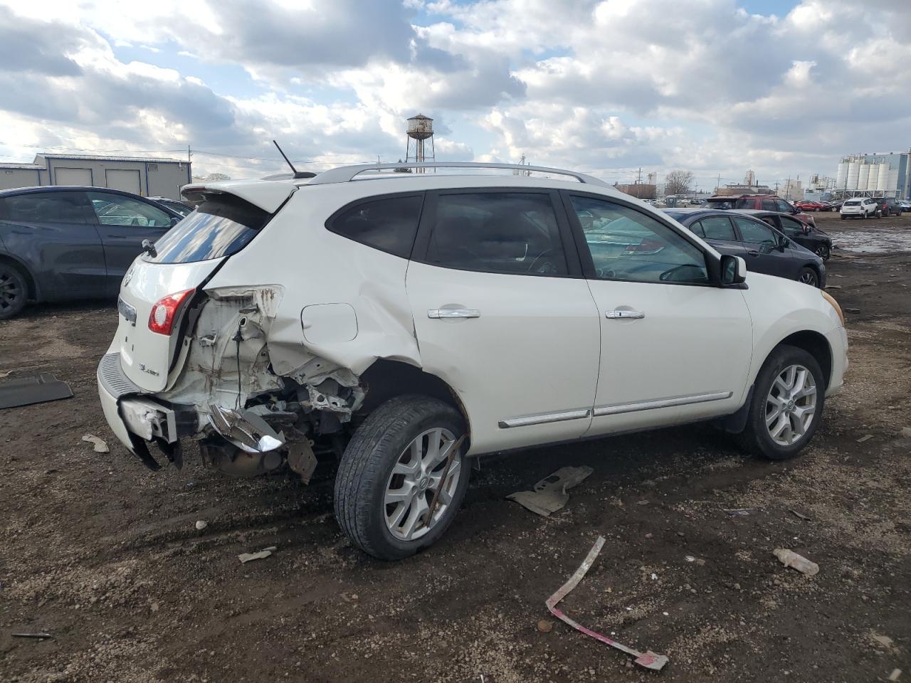 2011 Nissan Rogue - Image 3