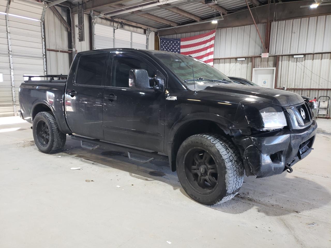 2012 Nissan Titan - Image 4