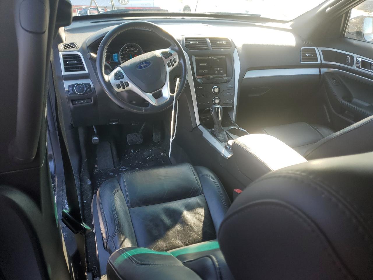 2014 Ford Explorer - Image 8