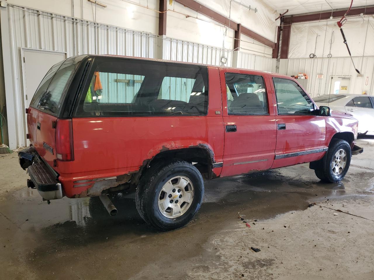 1993 Chevrolet Suburban - Image 3
