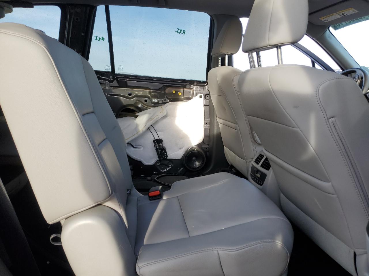 2017 Honda Pilot - Image 11