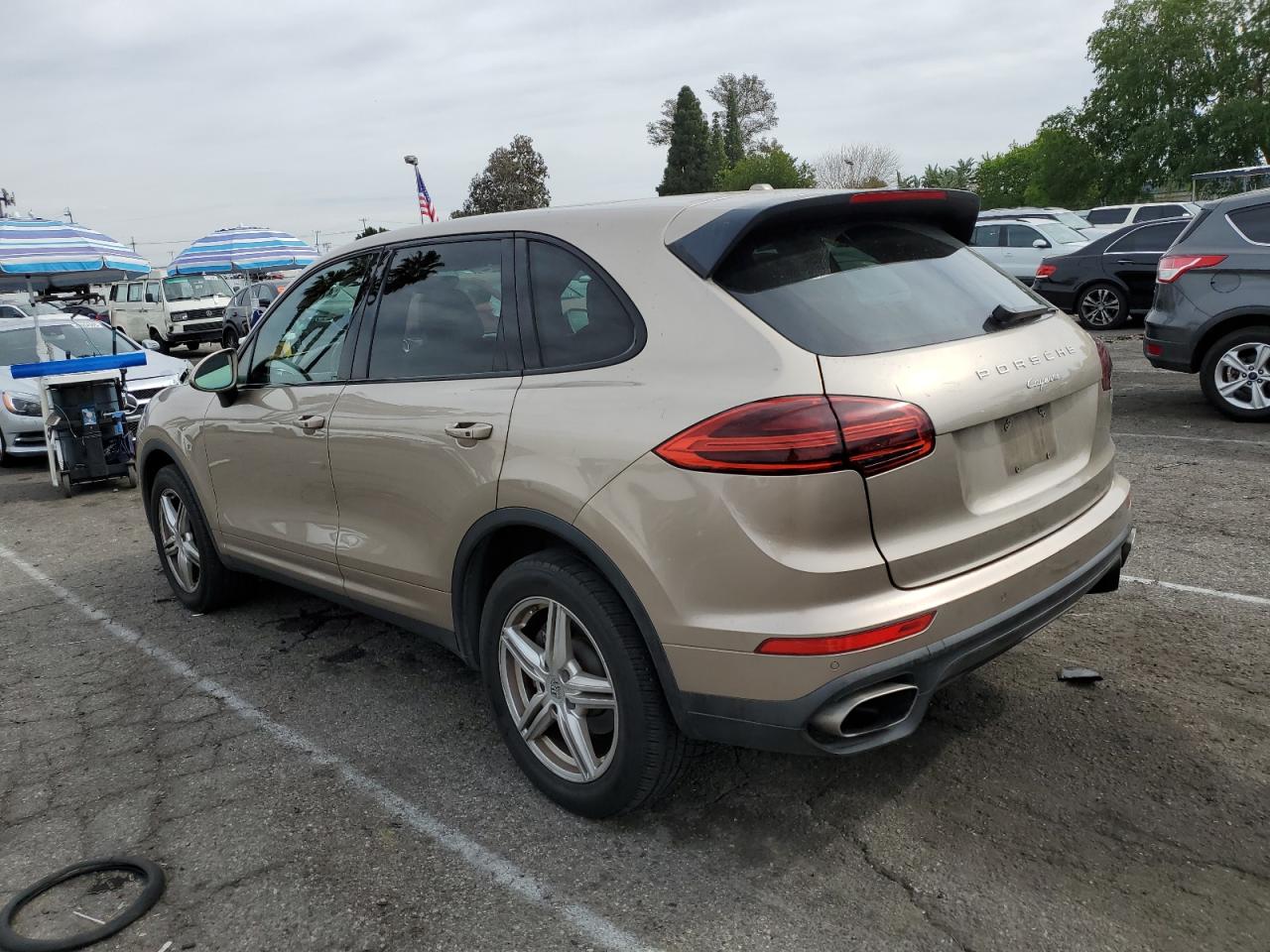 2016 Porsche Cayenne - Image 2