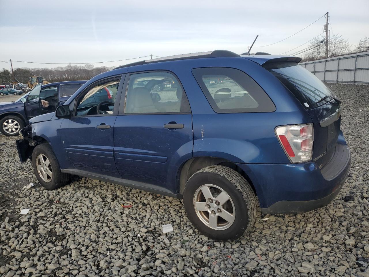 2009 Chevrolet Equinox - Image 2