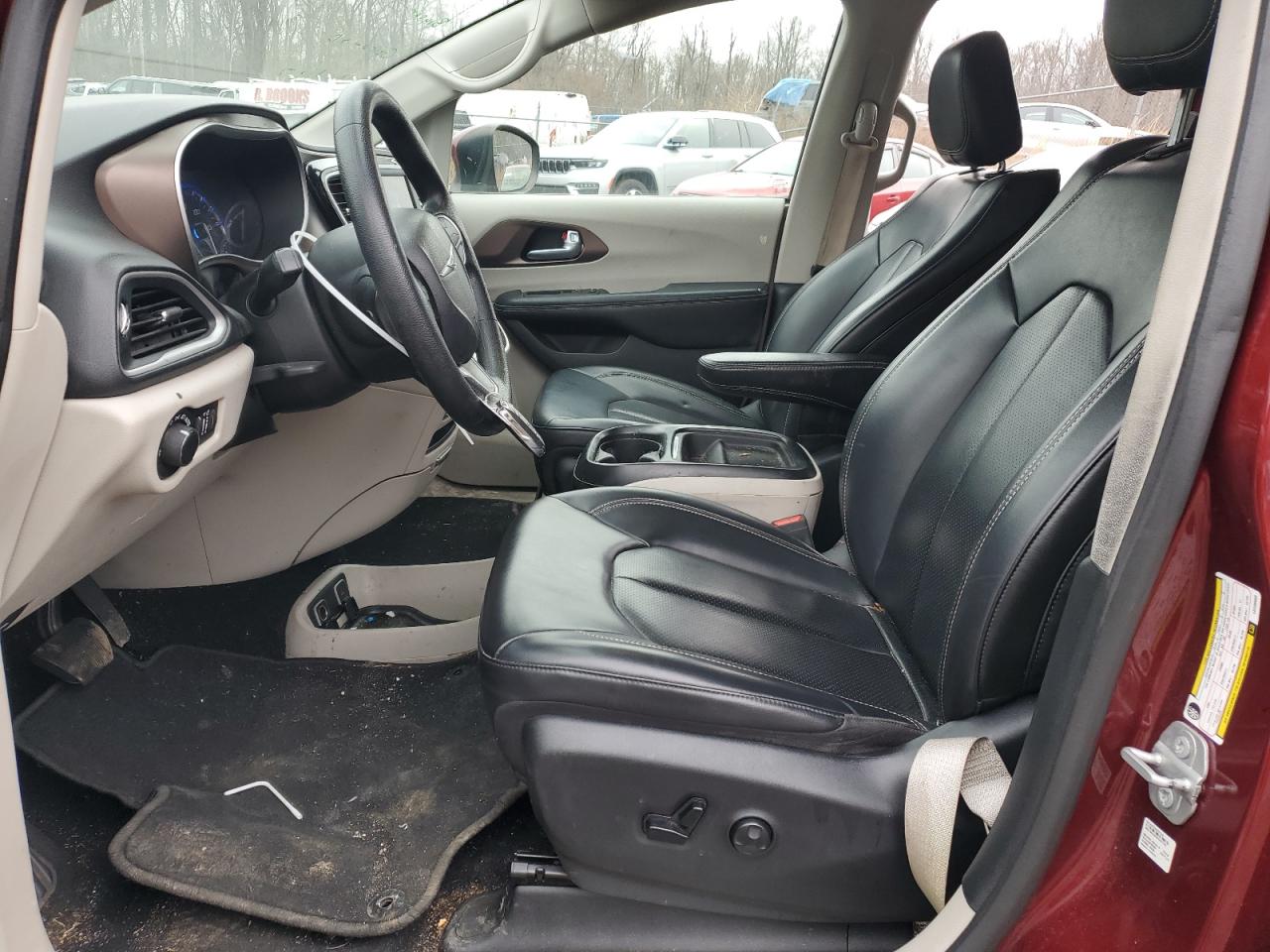 2020 Chrysler Voyager - Image 7