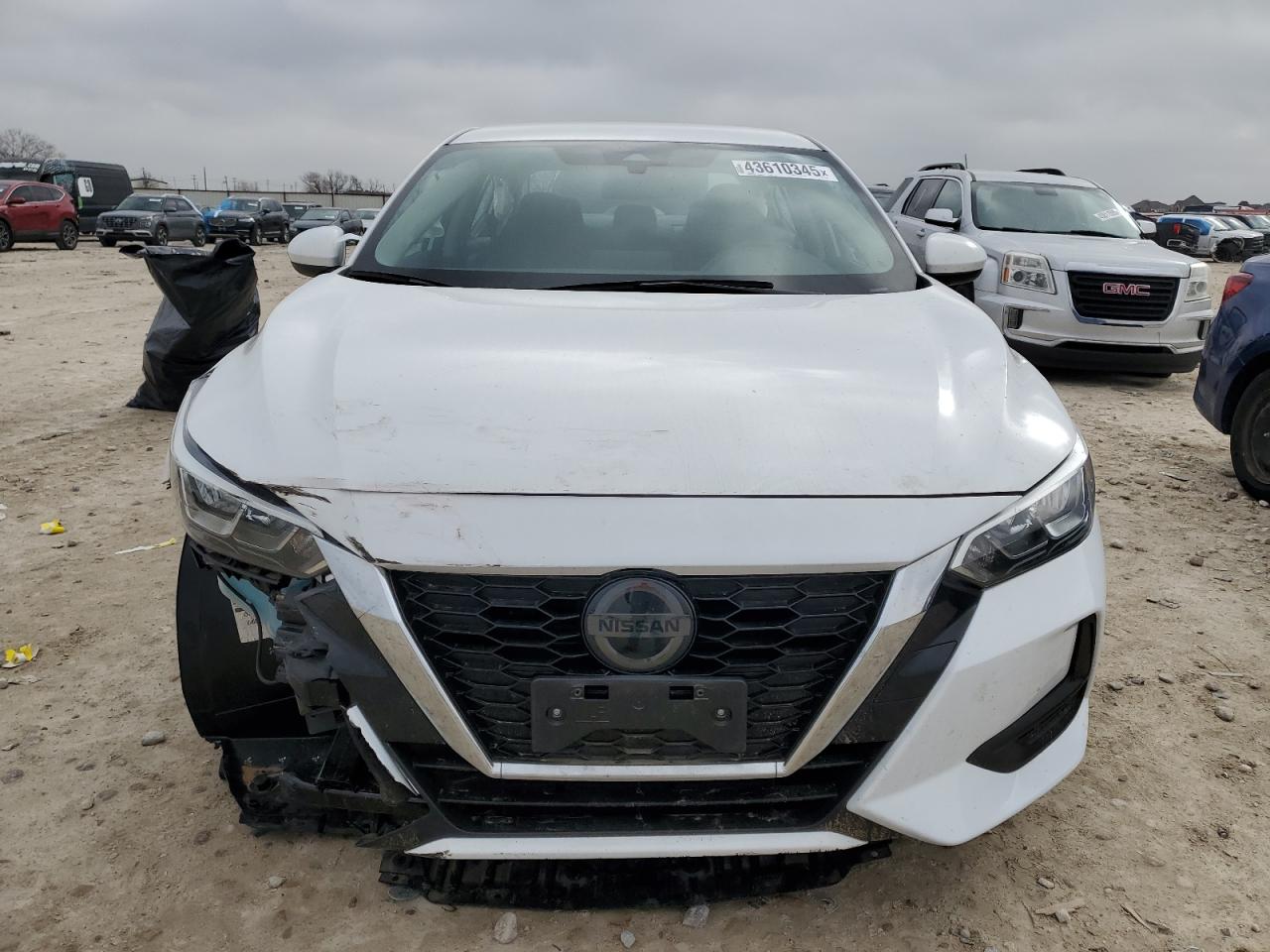 2022 Nissan Sentra - Image 5