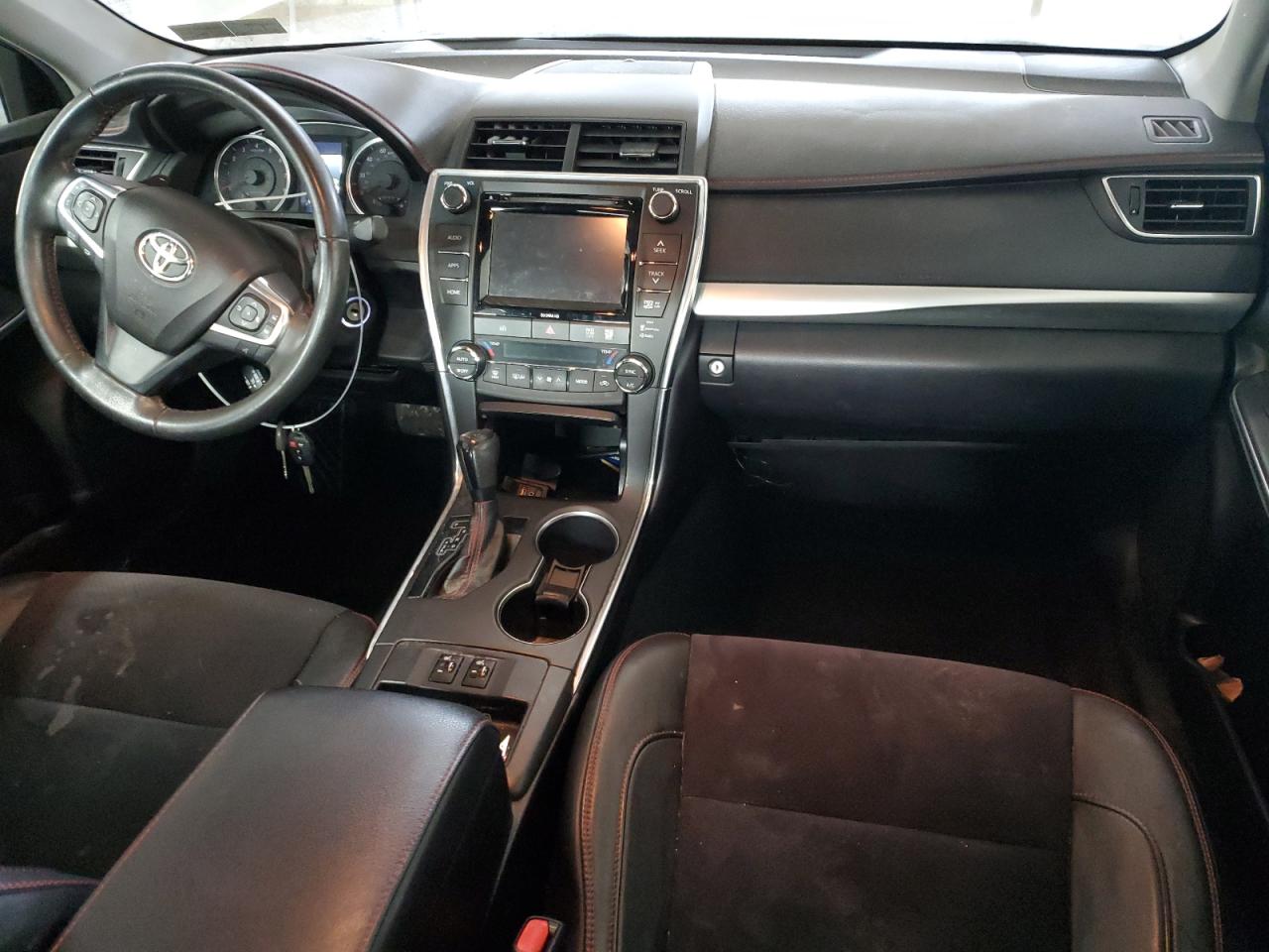 2016 Toyota Camry - Image 8