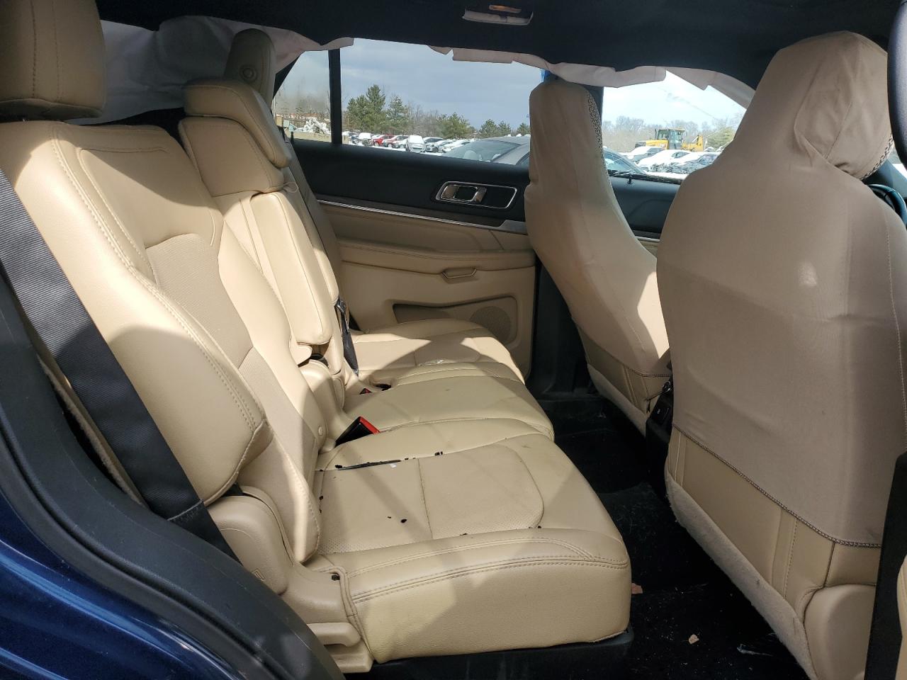 2016 Ford Explorer - Image 12