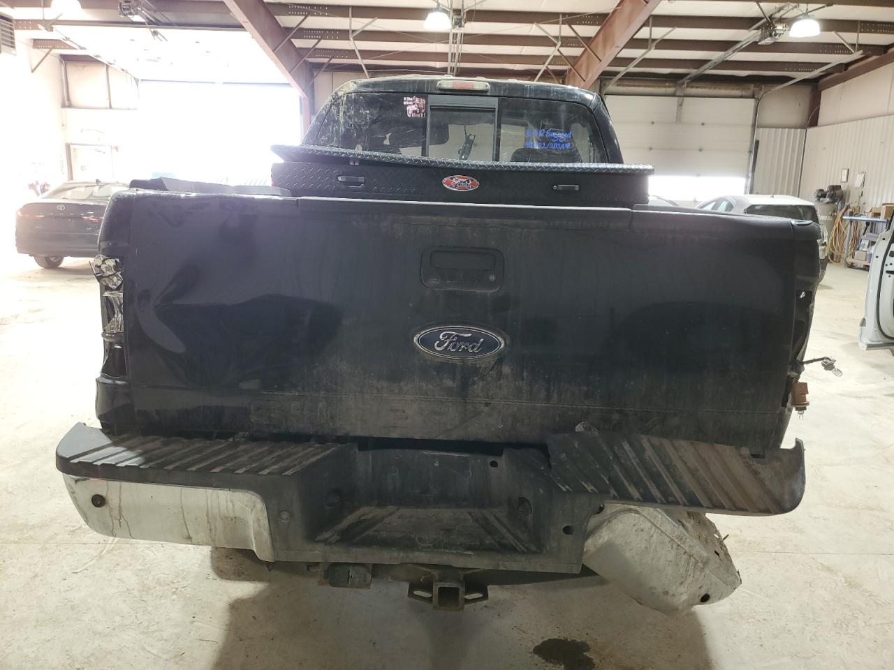 2009 Ford F250 - Image 6