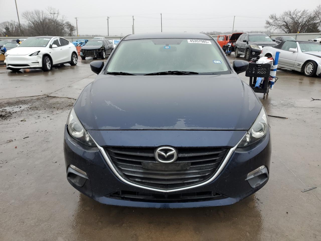 2015 Mazda 3 - Image 5