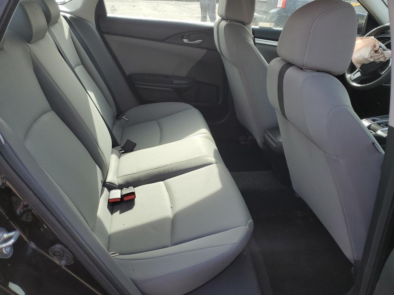 2019 Honda Civic - Image 10