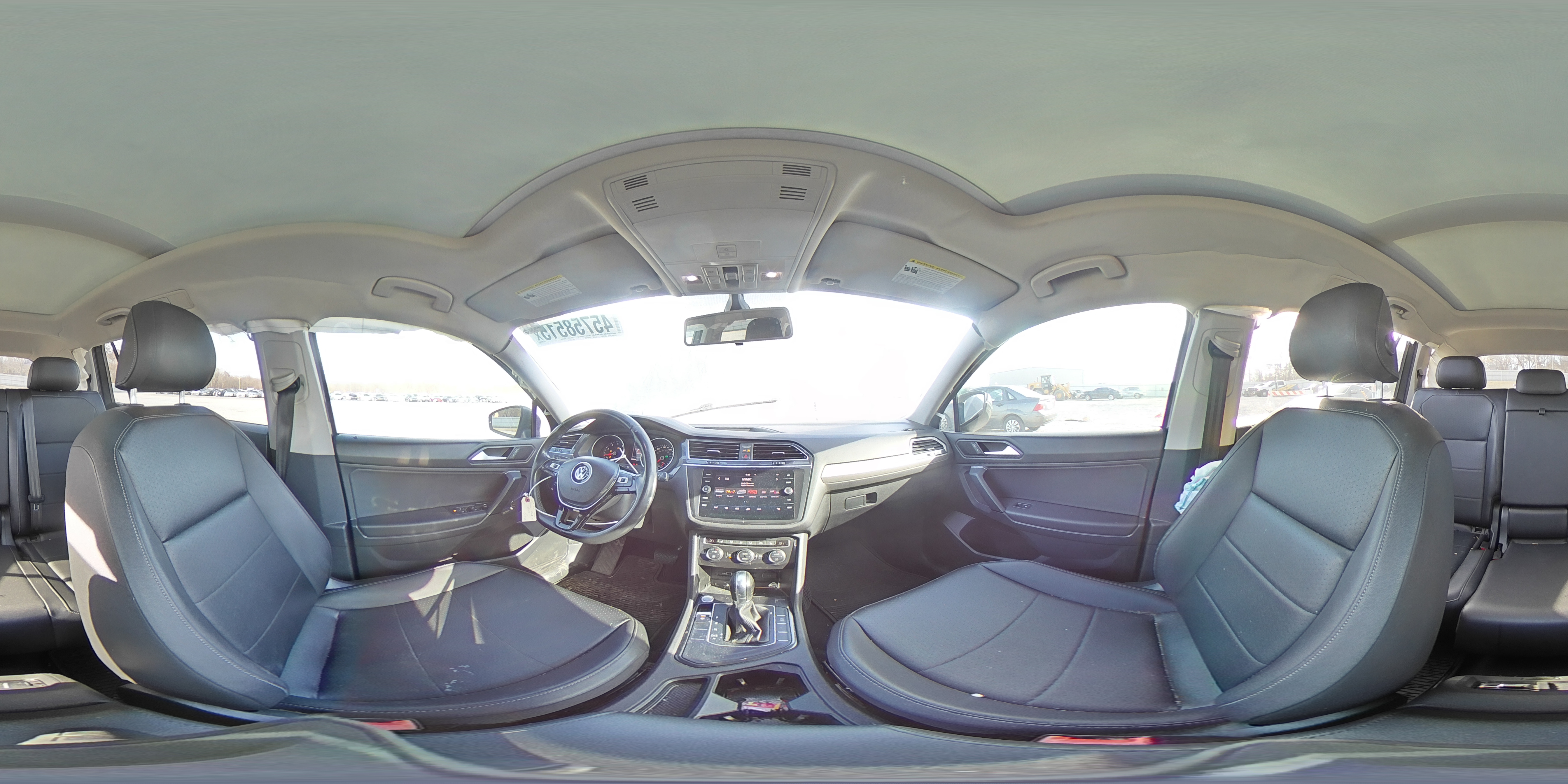 2019 Volkswagen Tiguan - Image 13