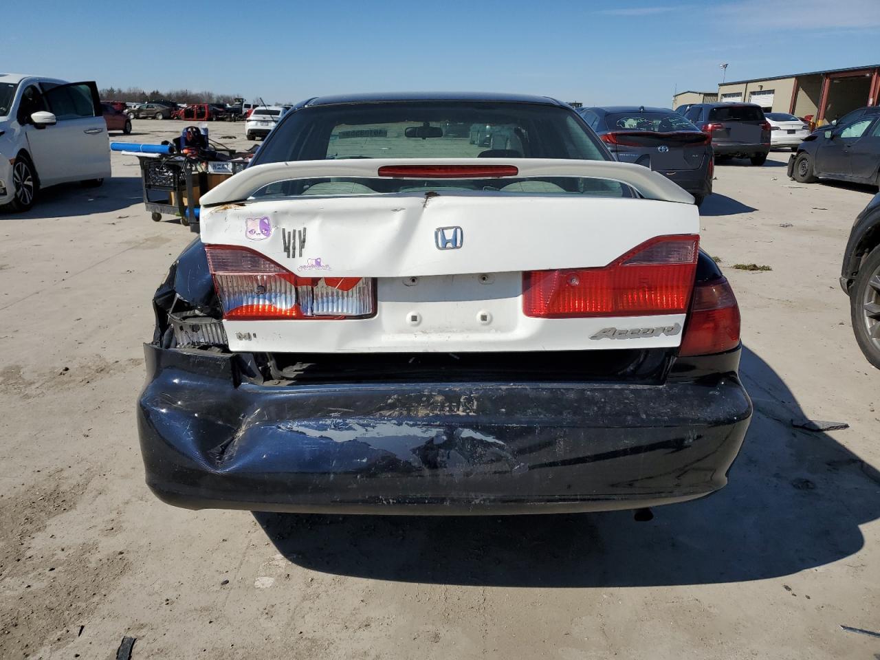 2000 Honda Accord - Image 6
