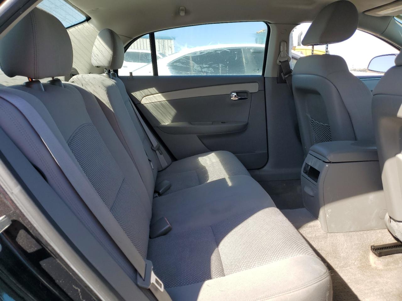 2011 Chevrolet Malibu - Image 10