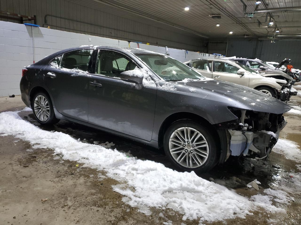 2014 Lexus ES - Image 4