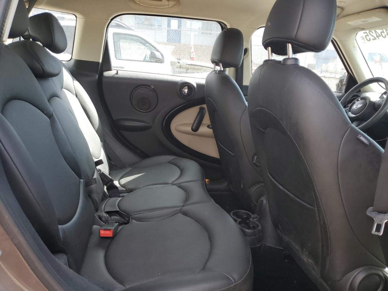 2014 MINI Cooper - Image 11