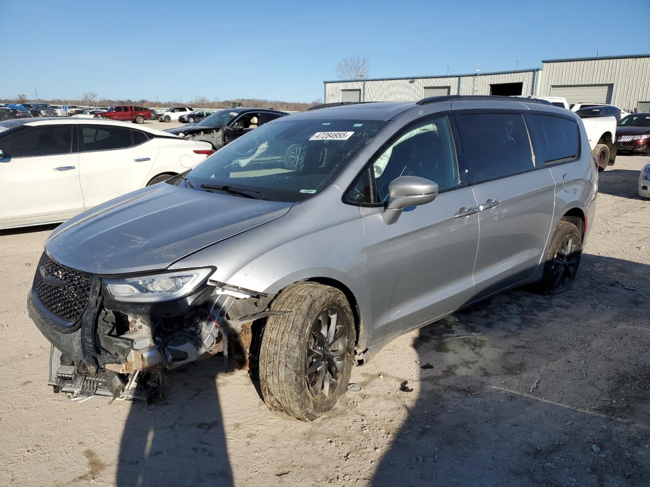 2021 Chrysler Pacifica - Image 1
