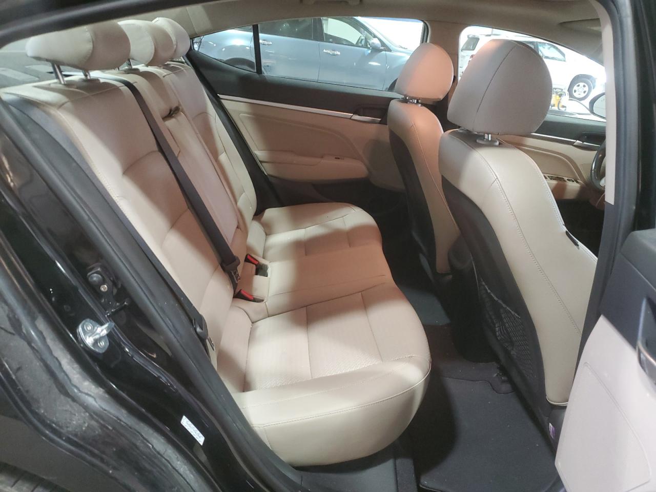 2019 Hyundai Elantra - Image 10