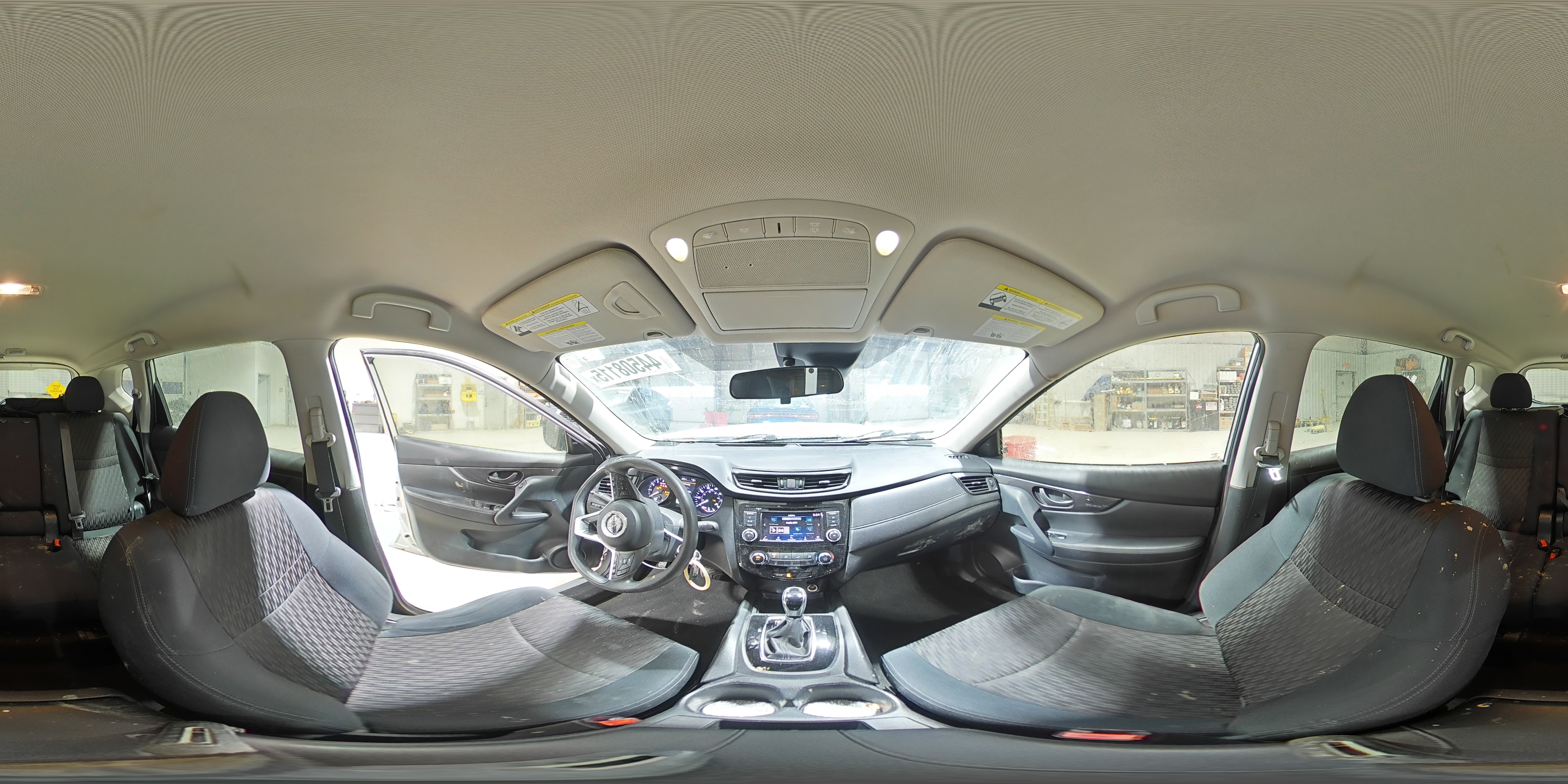 2019 Nissan Rogue - Image 14
