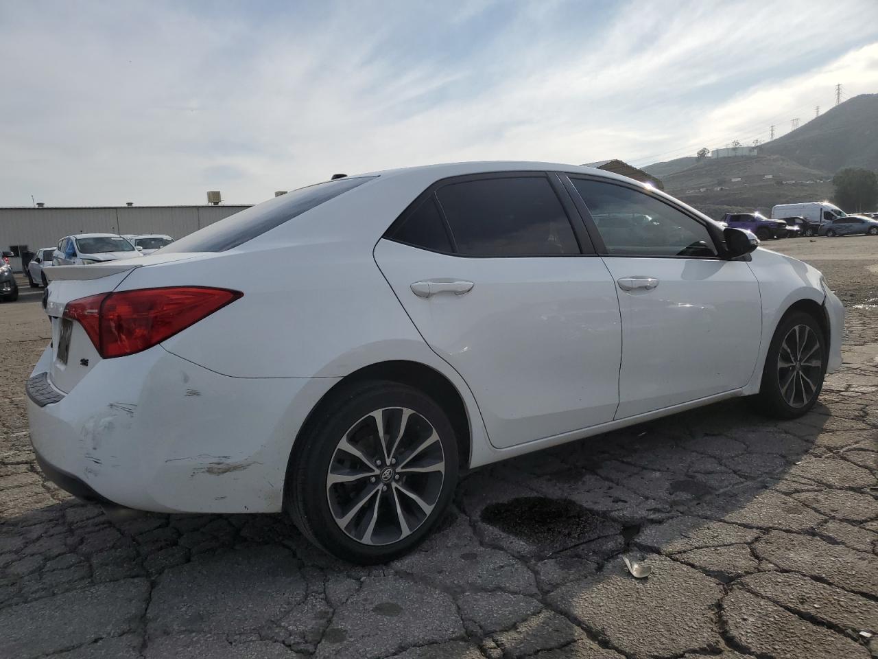 2017 Toyota Corolla - Image 3