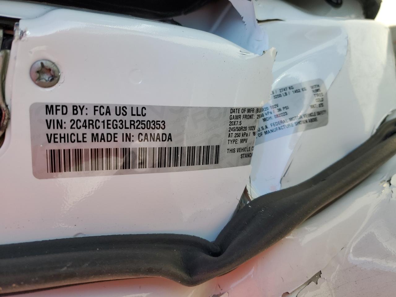 2020 Chrysler Pacifica - Image 14